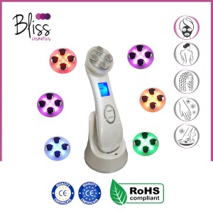 Aparat cosmetic facial cu LED si Radiofrecventă - uz personal Aparat cosmetic facial cu LED si Radiofrecventă - uz personal